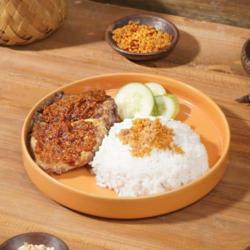 Ayam Penyet Sambel Kacang Goyang Lidah